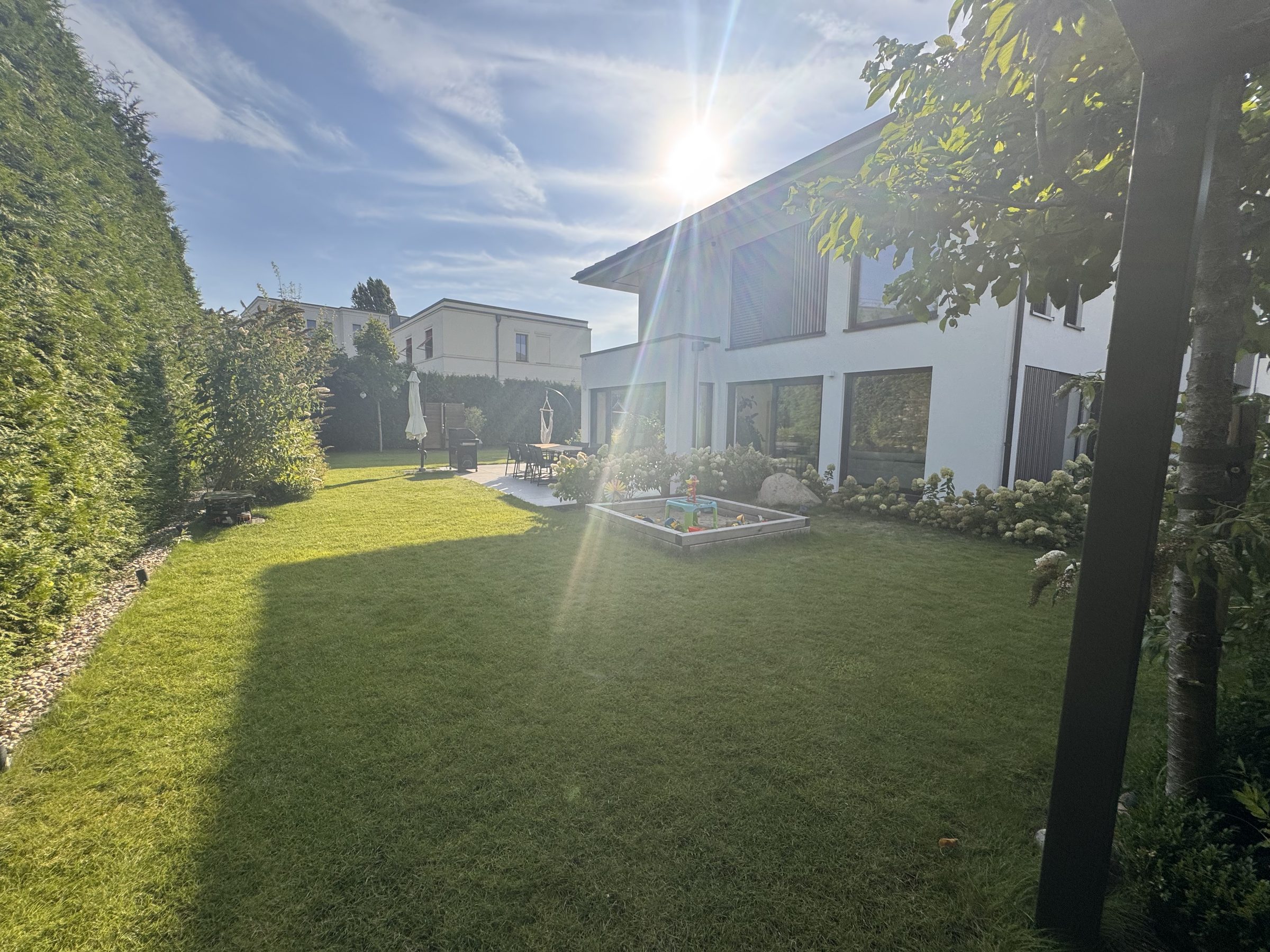 Garten in der Abendsonne